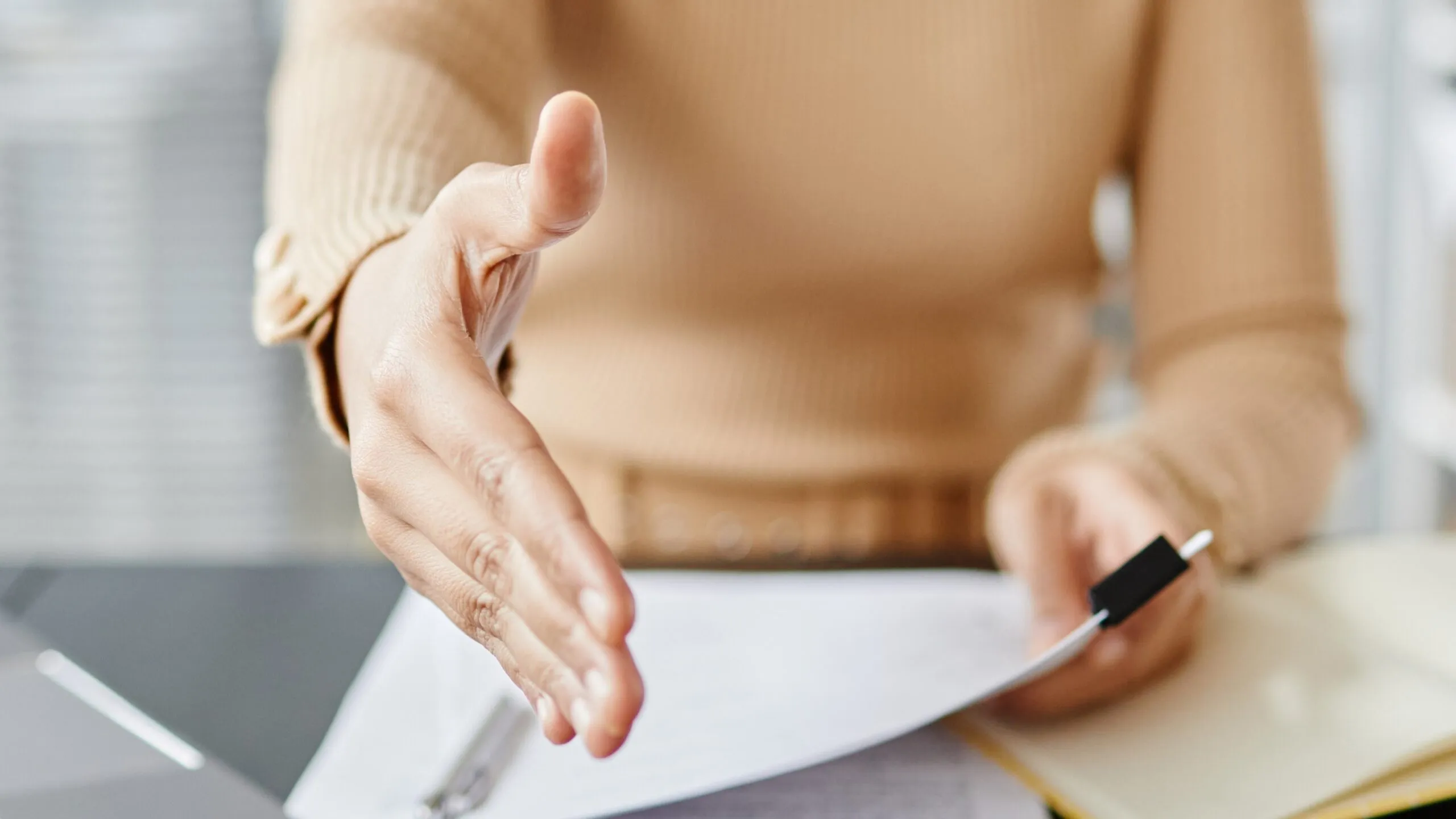 recruiter-greeting-candidate-in-job-interview-2023-11-27-05-15-38-utc-Copy-Copy-scaled-1 customer review good rating concept hand pressing